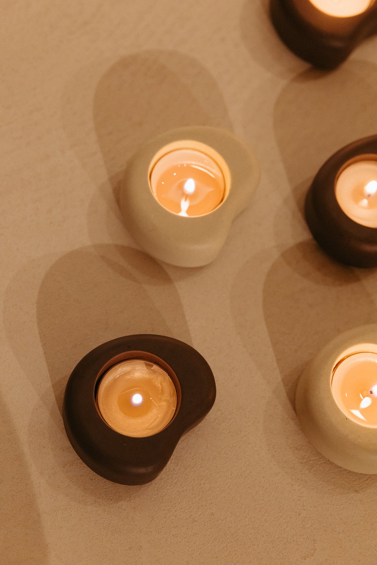 Fondant small T- light holder | ZAND | H 3,2 x 7,3  x 6,2 cm
