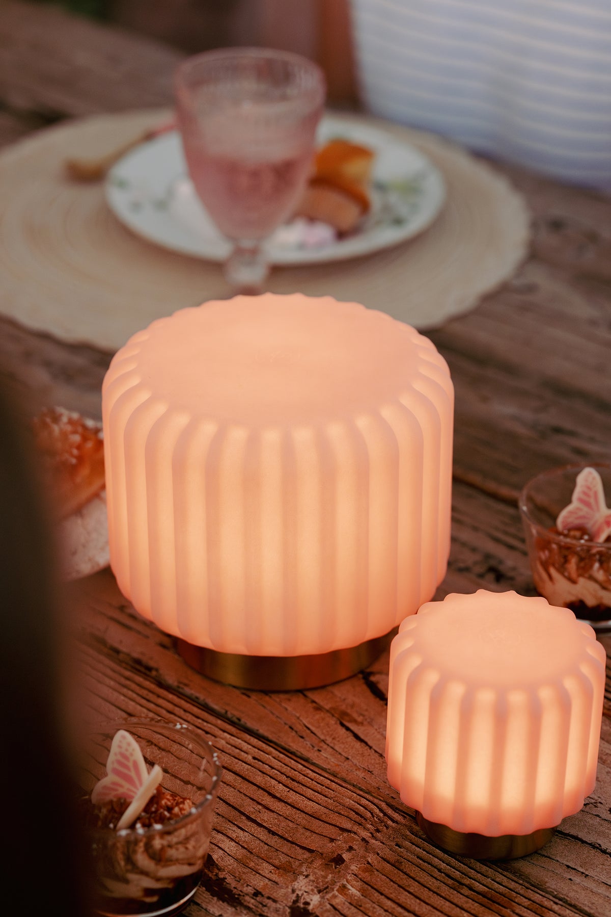 Dentelles 15 lampes USB rechargeable FRAISE/OR | 15 cm x Ø 16 cm