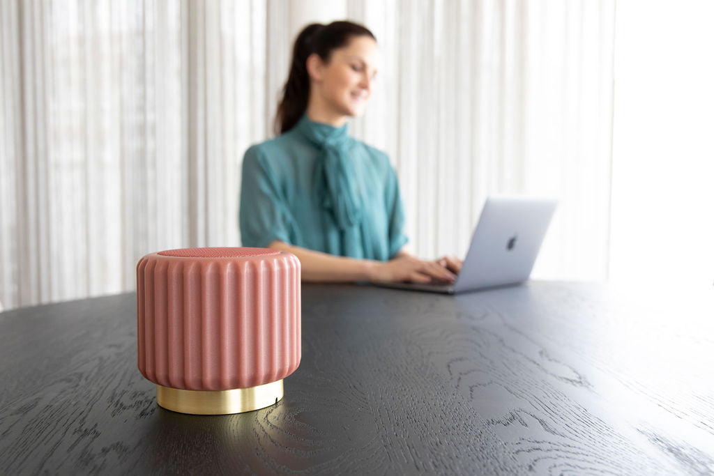 Dentelles Terra speaker USB recharge gouden basis | 12,5 cm x Ø 13,5 cm
