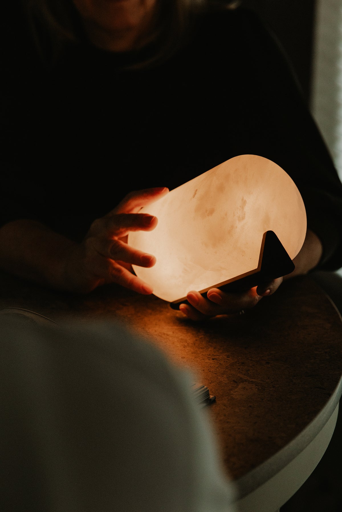 Gâteau Alabaster Mood Light TALL | Es accent | Oplaadbaar | 12,7 cm x Ø 8,5 cm