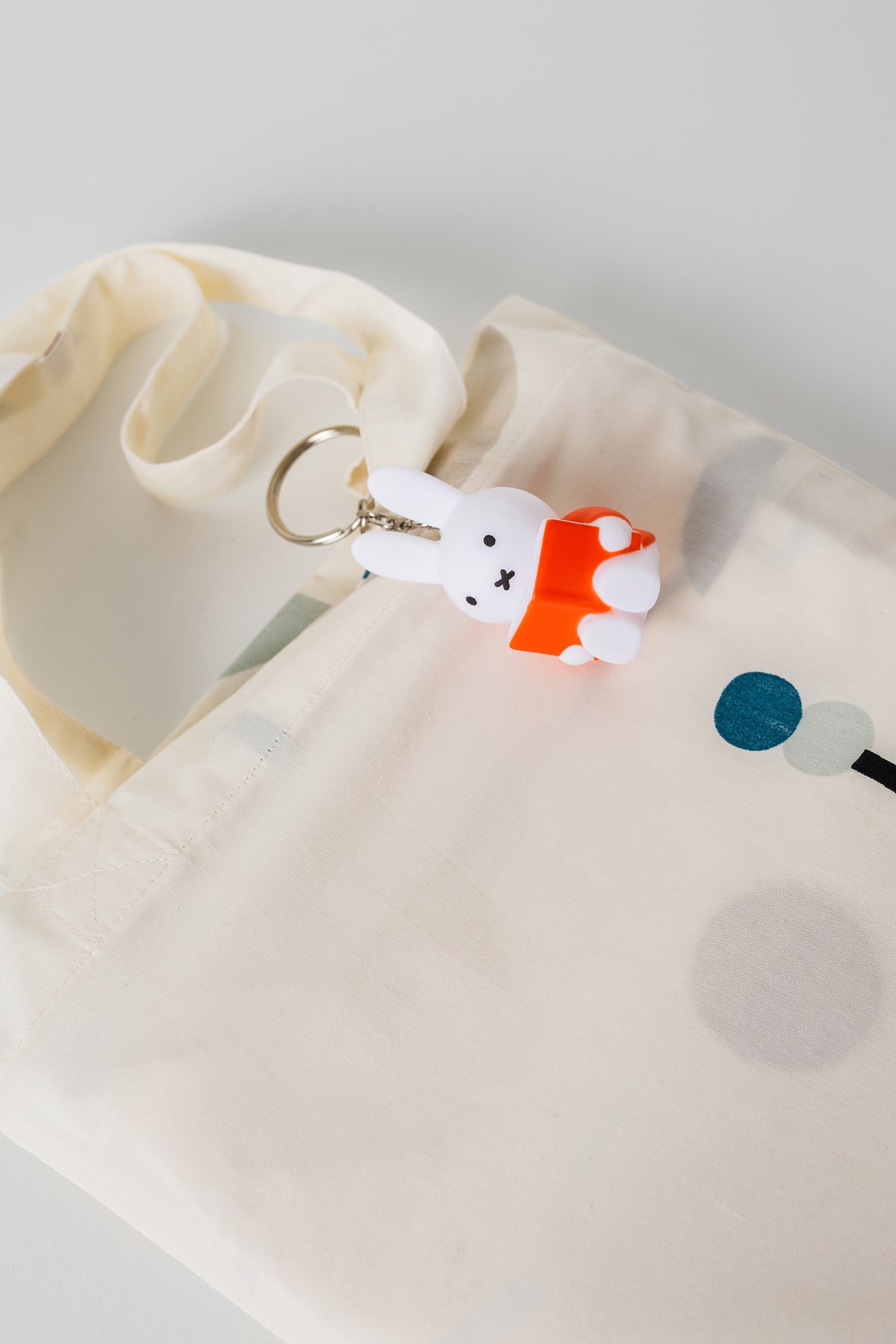 nijntje leest ROOD Sleutelhanger | H6  Ø 3.3 CM