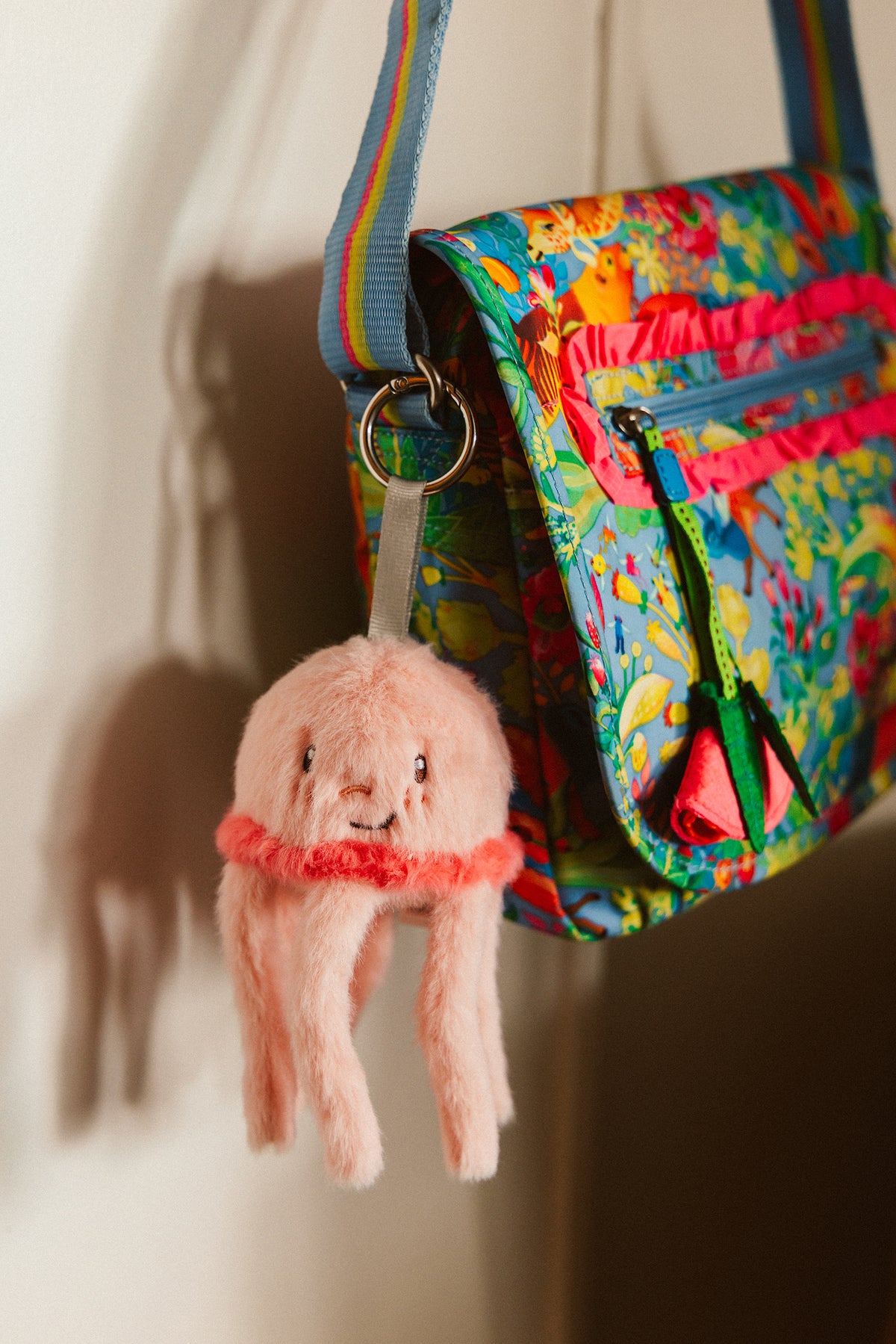 Colette Jellyfish MAGNOLIA pluche Bag Charm| H 13 x 12 x 4,5 cm