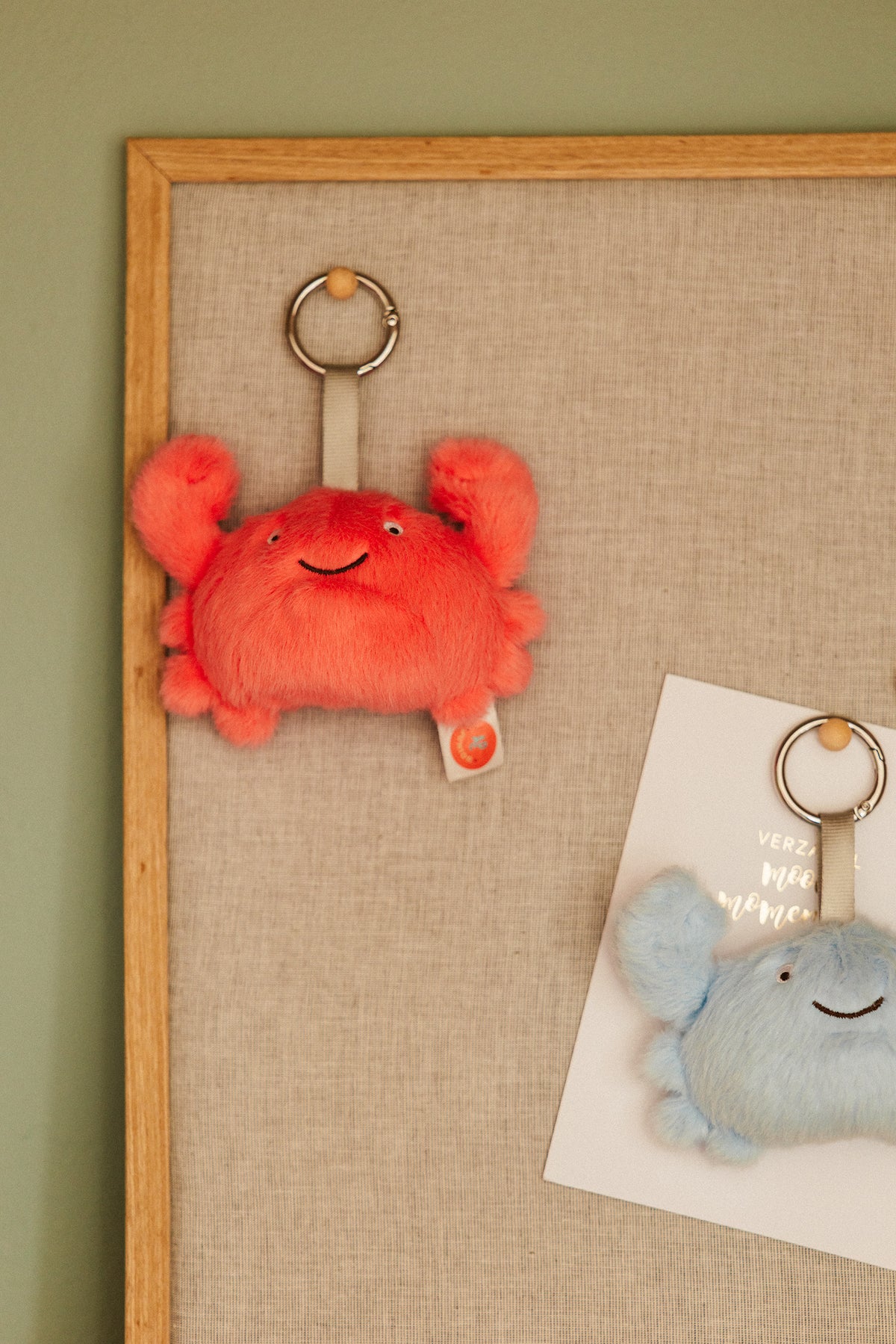 Theo krab KORAAL pluche Bag Charm| H 13 x 12 x 4,5 cm